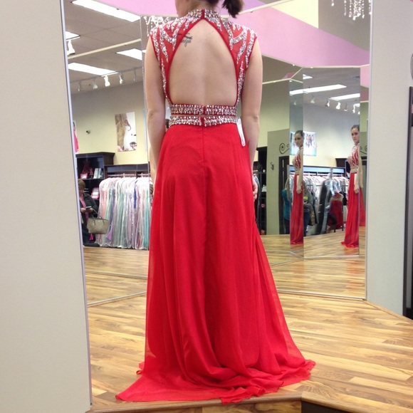 Prom Dress - Picture 2 of 4